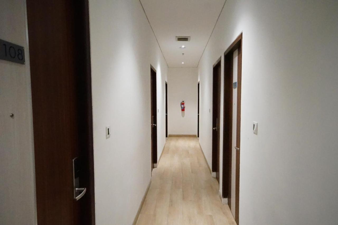 פאלמבאנג Oyo 344 Kr Hotel מראה חיצוני תמונה
