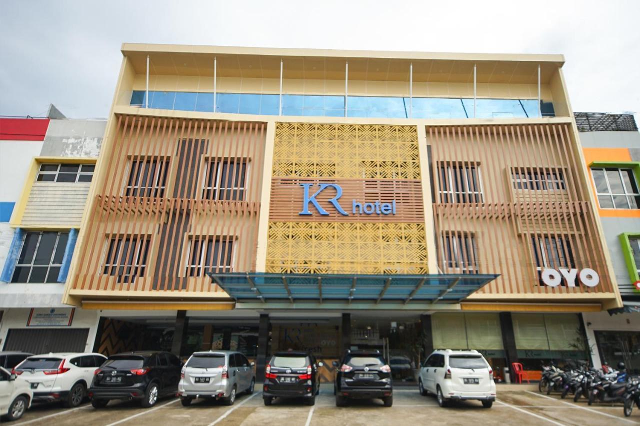 פאלמבאנג Oyo 344 Kr Hotel מראה חיצוני תמונה
