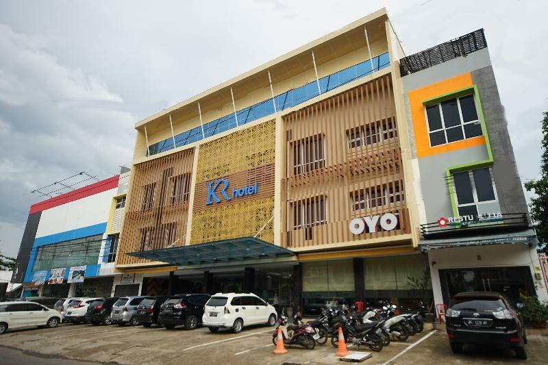 פאלמבאנג Oyo 344 Kr Hotel מראה חיצוני תמונה